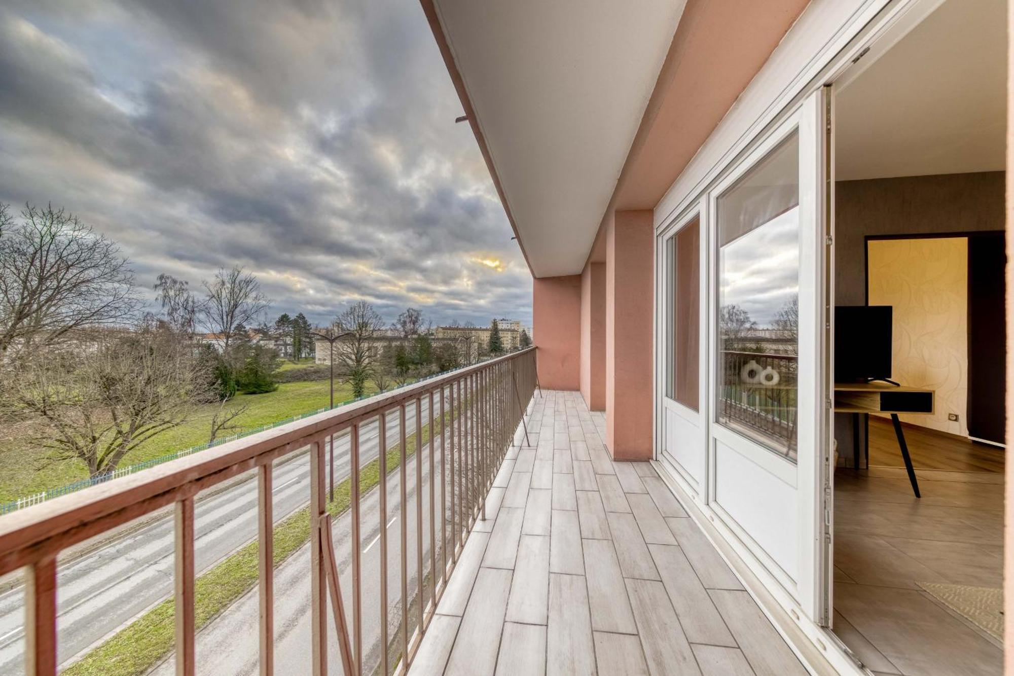 Appartement Les Oiseaux Thionville Esterno foto